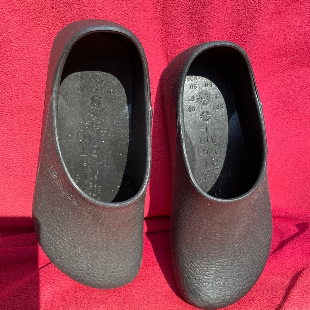 Birkenstock size 7 (37),  clog